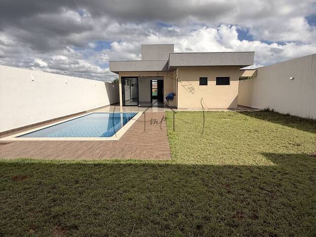 #211 - Casa para Venda em Piratininga - SP